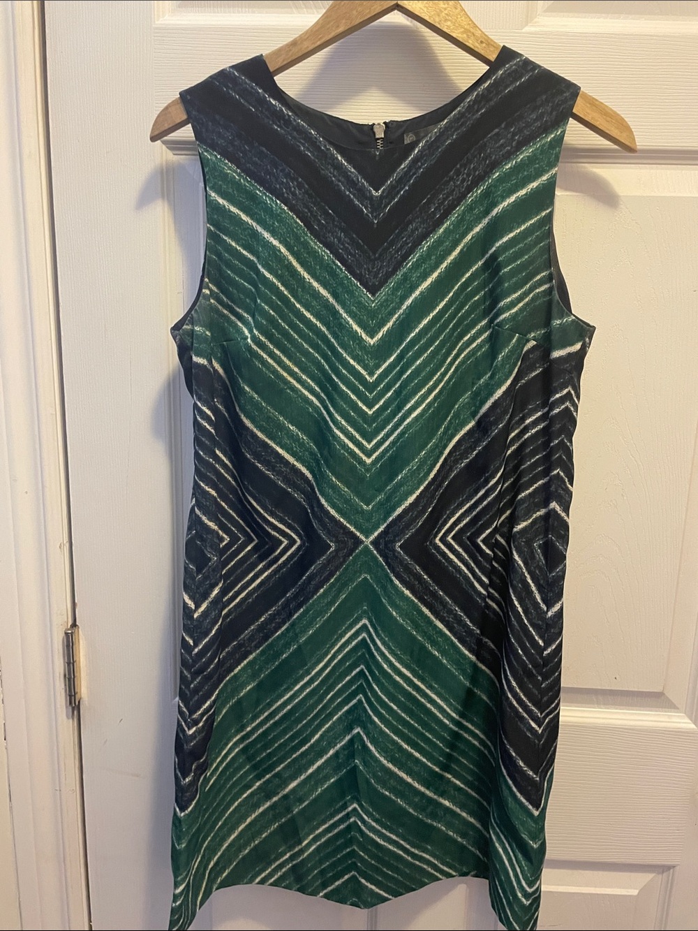 Smart Set Green & Black Chevron Sleeveless Mini Dress